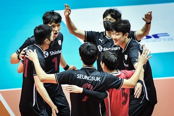  2022 아시아배구연맹(AVC)컵 태국전에 나선 한국 남자배구 대표팀 
