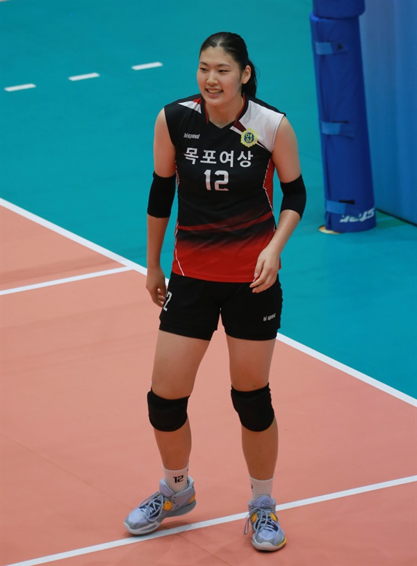  목포여상 어르헝(195cm) 선수