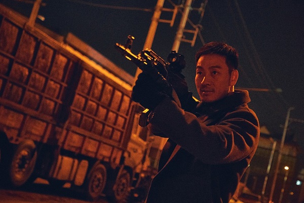 박해수는 2020년 영화 <사냥의 시간>이 넷플릭스를 통해 공개되면서 넷플릭스와 처음 인연을 맺었다.