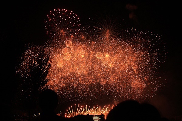 서울세계불꽃축제 2022, 막바지를 향해 가는 불꽃.