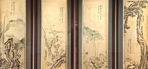 단원 김홍도의 ‘화훼도’는 소나무, 연꽃, 국화, 파초를 각각 그린 그림이다. 조선 18세기 말. 종이에 엷은 색