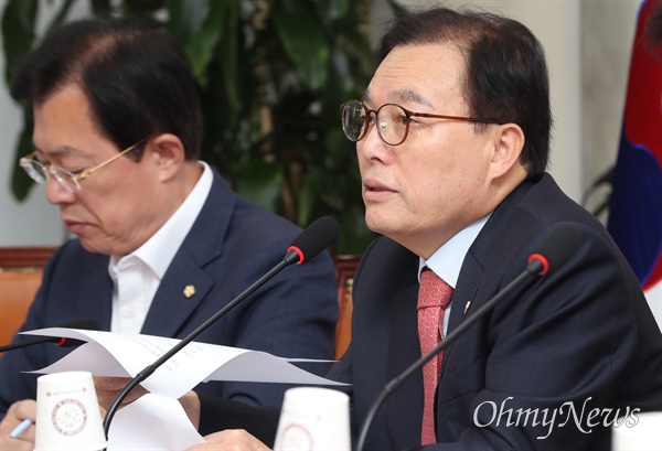 이채익 행정안전위원장이 1월 19일 서울 여의도 국회에서 열린 '카카오 데이터센터 화재' 관련 당정협의회에서 발언하고 있다. 