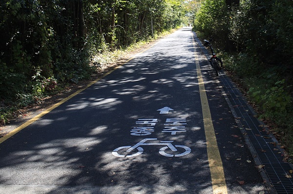 '국토종주'를 표시한 자전거도로