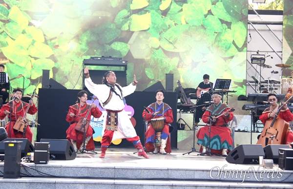 10월 21~23일 창원 용지문화공원에서 열린 "문화다양성축제 맘프".