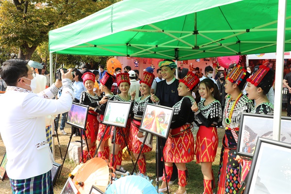 10월 21~23일 창원 용지문화공원에서 열린 "문화다양성축제 맘프".