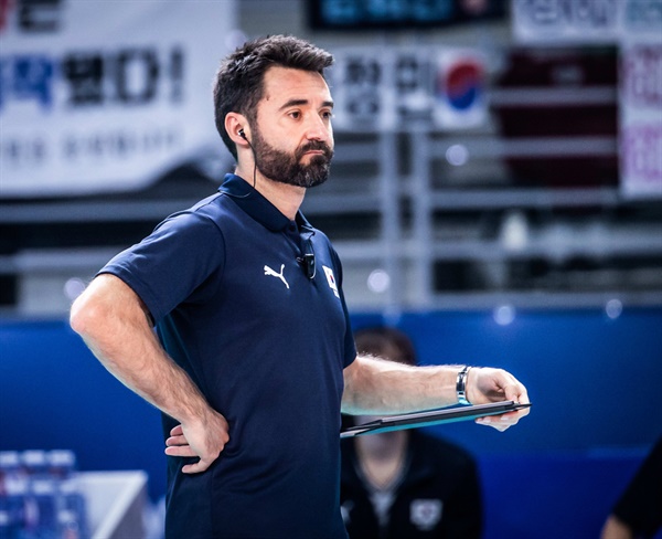  세자르(45) 한국 여자배구 대표팀 감독