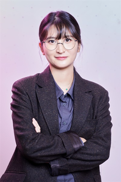  영화 <같은 속옷을 입는 두 여자>를 연출한 김세인 감독.