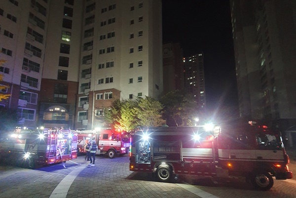 10월 5일 오후 8시 25분경 마산회원구 양덕동 소재 아파트에서 화재 발생.