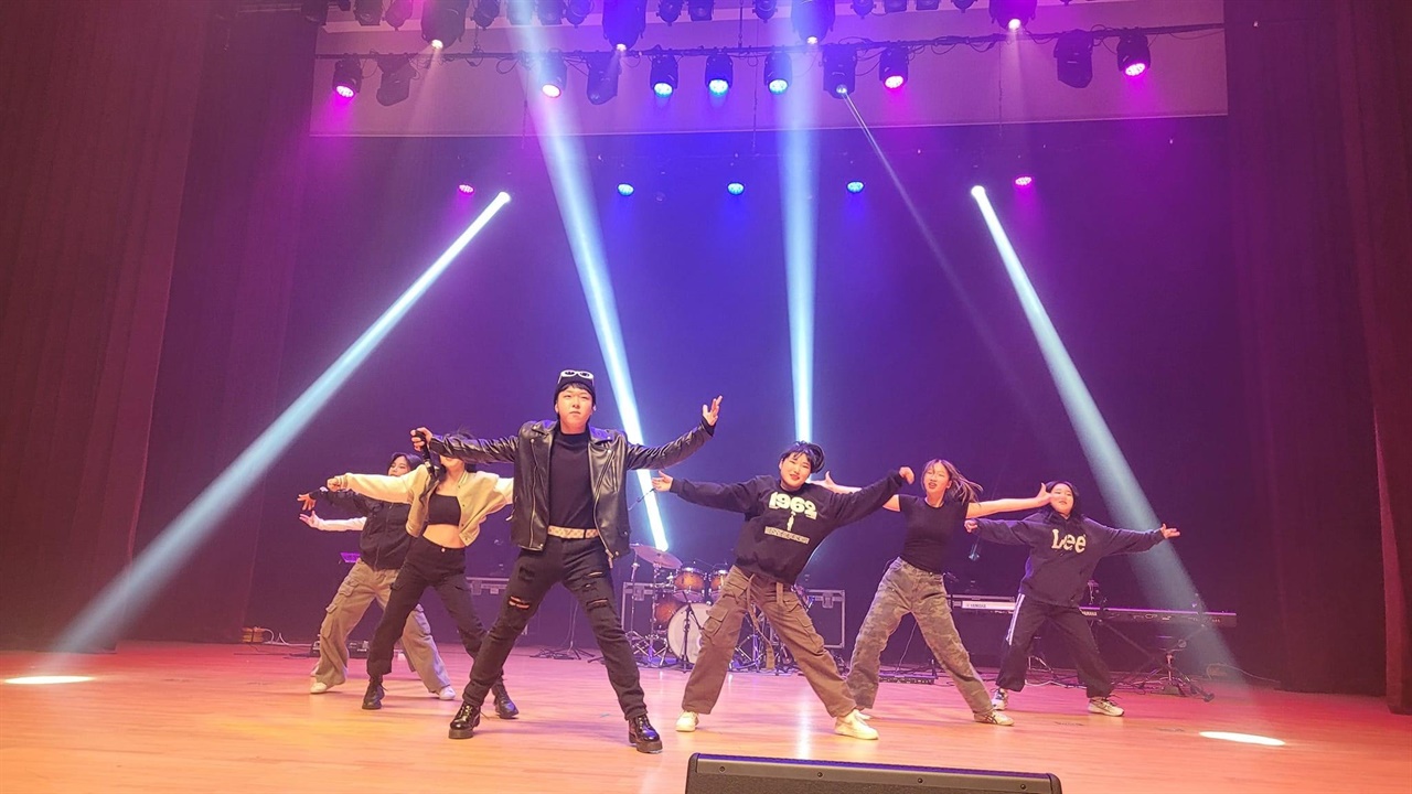이날 열린 정기연주회는 올해 3회째로 K-POP을 전공하는 학생답게 프로 뮤지션 못지않은 실력을 보여줬다. 
