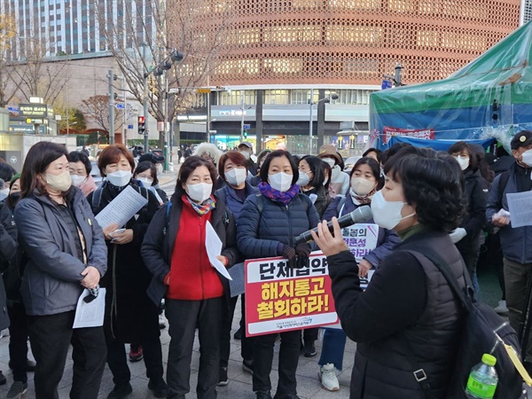 소감을 나누는 조합원들(공공운수노조 제공)