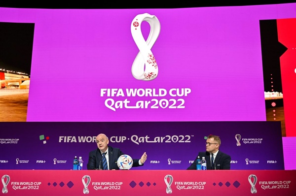  잔니 인판티노 국제축구연맹(FIFA) 회장의 2022 카타르 월드컵 개막 기자회견