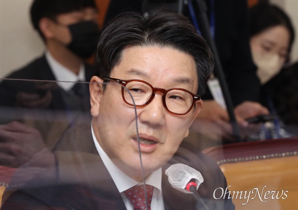 권성동 국민의힘 의원이 지난 2일 서울 여의도 국회에서 열린 과학기술정보방송통신위원회 전체회의에서 발언하고 있다. 