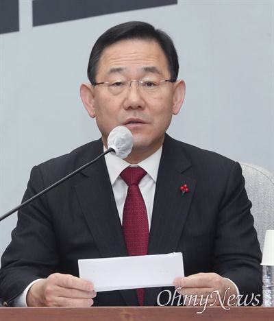 주호영 국민의힘 원내대표가 6일 서울 여의도 국회에서 열린 원내대책회의에서 발언하고 있다.