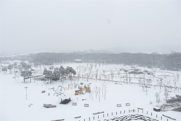  12월 21일 눈 내린 함양 풍경.