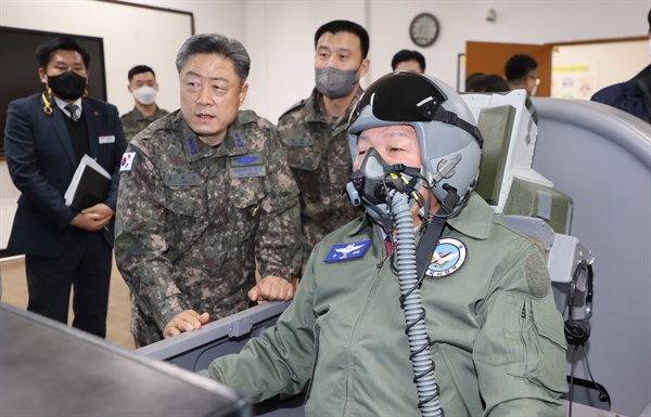 박완수 경상남도지사, 28일 공군교육사령부 방문.