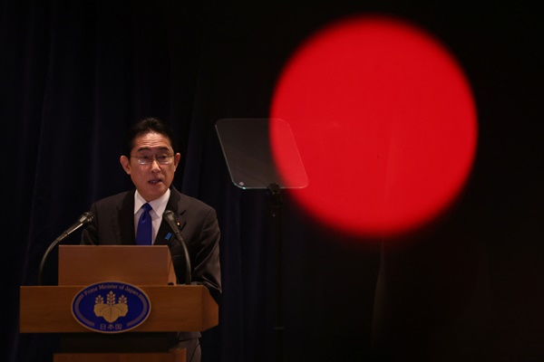 지난 1월 14일(현지시간) 기시다 후미오 일본 총리가 미국 워싱턴DC에서 기자회견을 하고 있다.