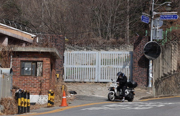 2022년 3월 20일 오후 다수 공관이 들어서 있는 서울 용산구 한남동 공관 인근 모습.

