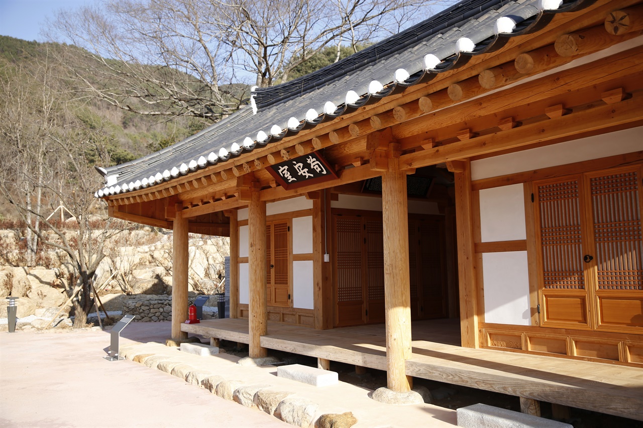 구례 만수동에 최근 복원된 구안실. 황현이 16년 동안 산 곳으로 '매천학의 산실'로 통한다.