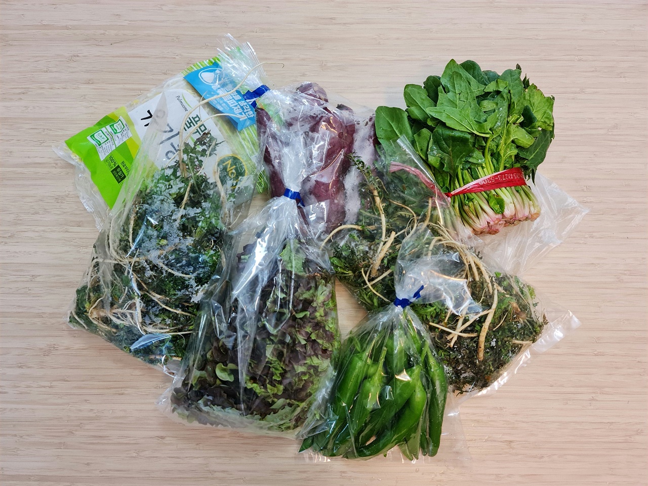 인터넷 한국슈퍼마켓에서 구매한 한국 봄 제철 채소