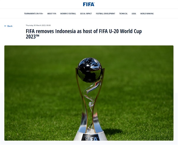  인도네시아의 20세 이하(U-20) 월드컵 개최권 박탈을 발표하는 국제축구연맹 홈페이지 갈무리 