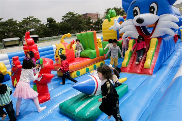  경기아트센터에서 개최한 '어린이날 축제' 모습