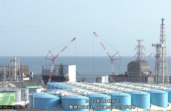 지난 1월 일본 후쿠시마 원전과 핵오염수 저장 탱크의 모습. 맨 왼쪽이 녹아내린 1원전.