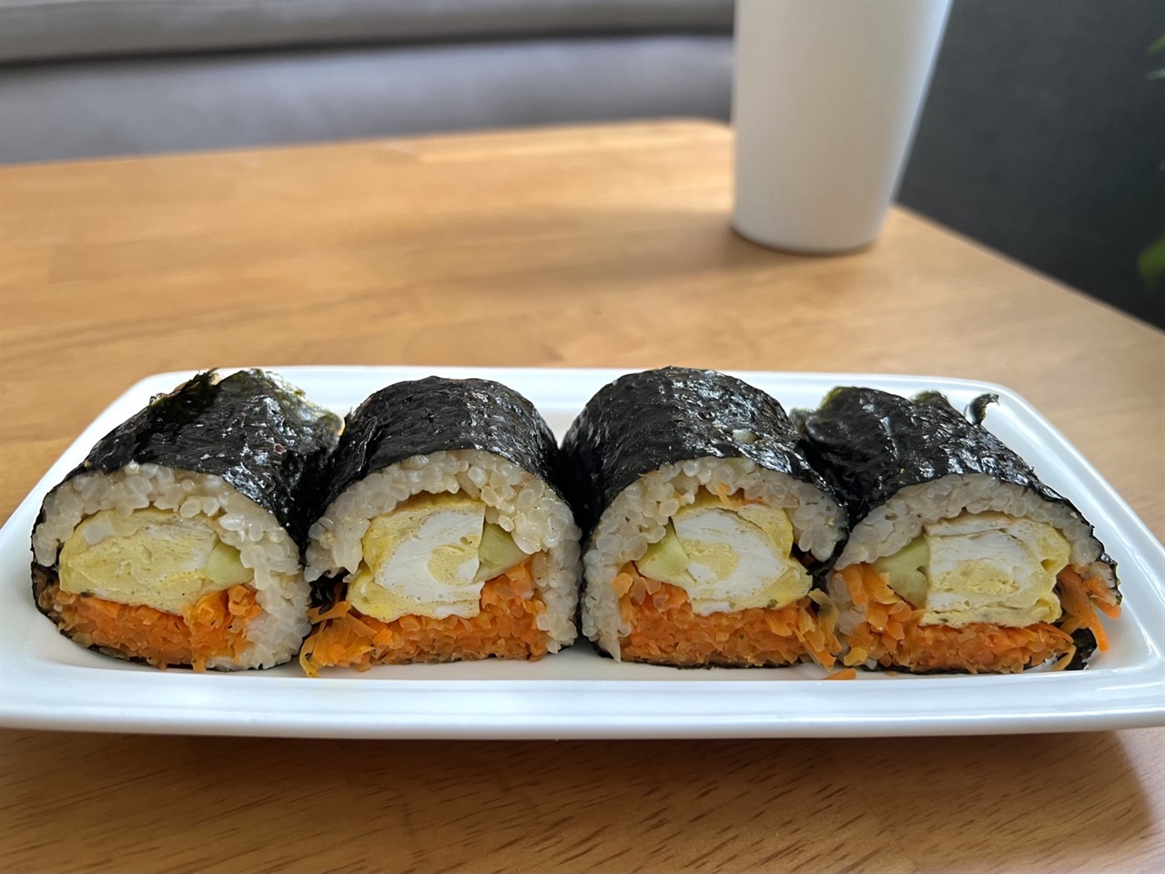 당근과 계란만으로도 그럭저럭 괜찮은 김밥