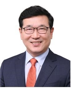 보훈예우수당 지급대상을 확대하는 내용의 개정안을 대표 발의한 서울시의회 유만희 의원
