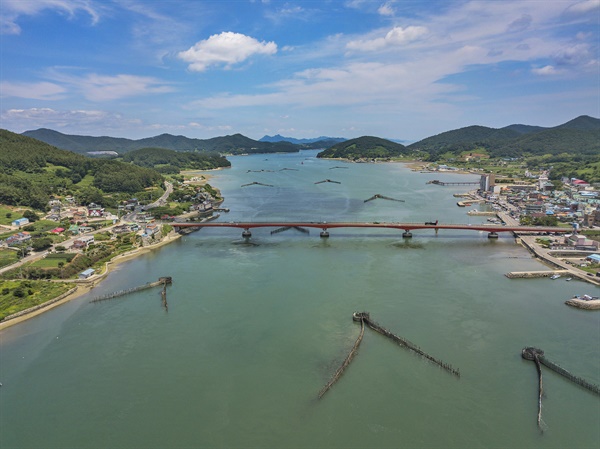  남해군 지족마을 죽방렴.