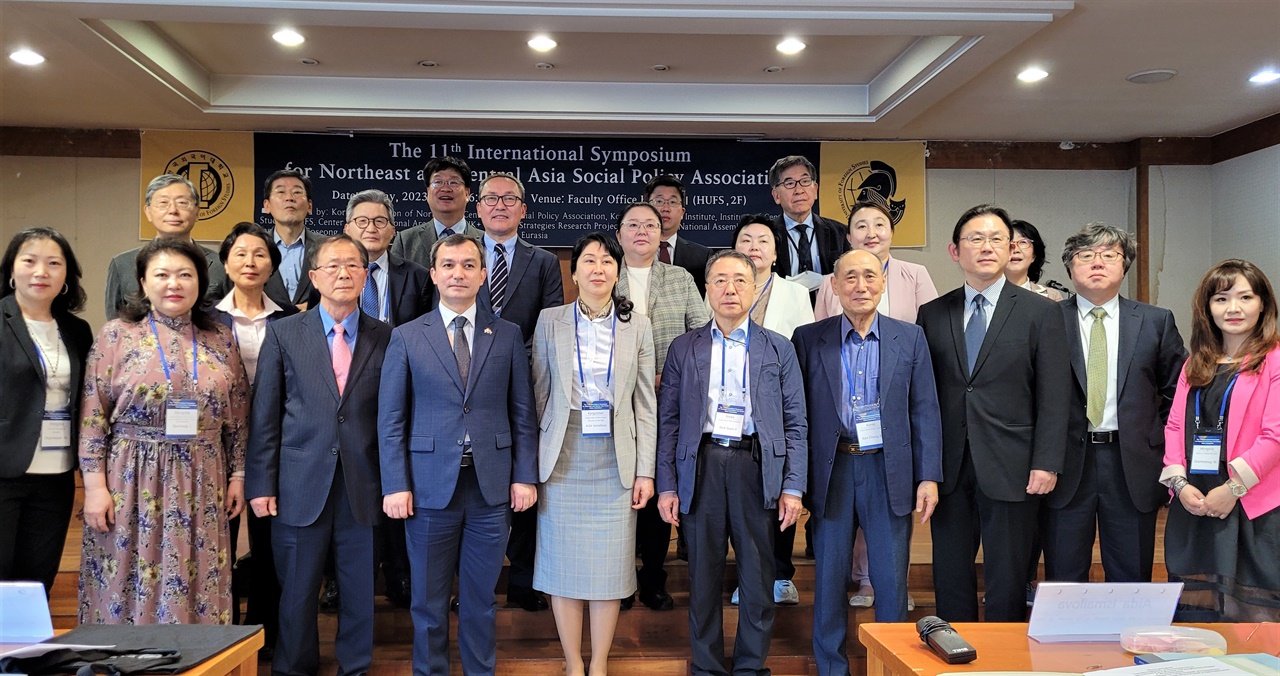 한국, 카자흐스탄, 우즈베키스탄, 키르키즈스탄, 몽골 등의 관계자와 학자 등이 참석해 열띤 토론을 가졌다.