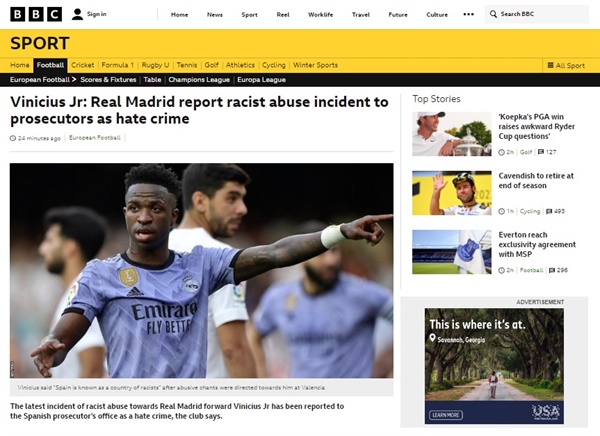  스페인 프로축구 레알 마드리드 공격수 비니시우스 주니오르(브라질)의 인종차별 피해를 보도하는 영국 BBC방송 