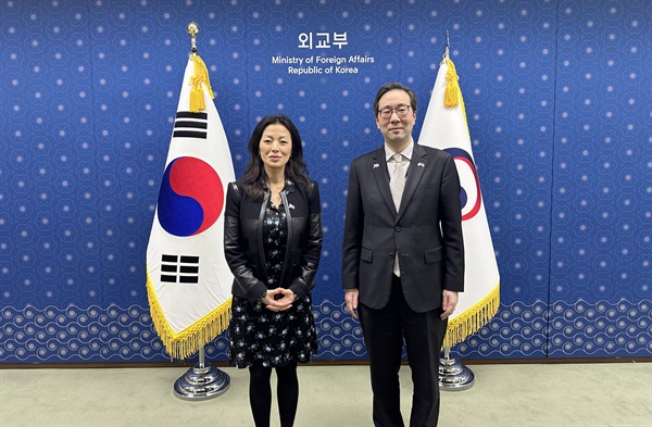 정 박 미국 대북특별부대표와 이준일 북핵외교기획단장