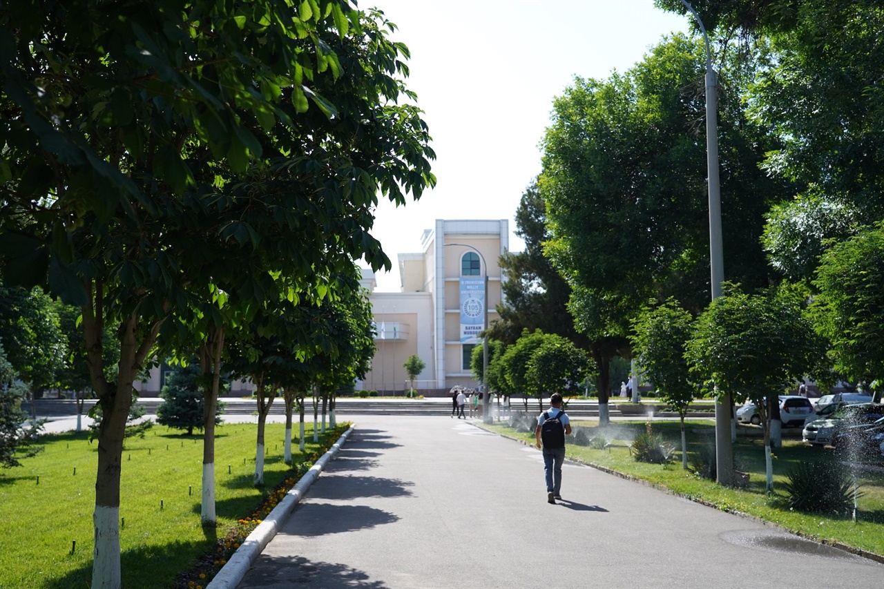 우즈베키스탄 국립대학교
