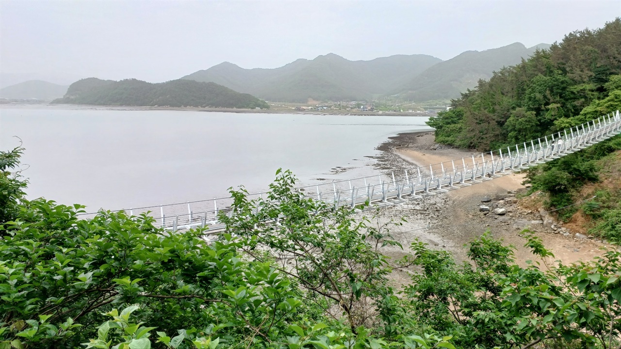 출렁다리 가우도 명물이다. 요즘 잘나가는 강진 대표상품이다.