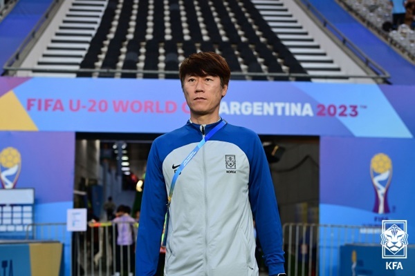  작년부터 감독 커리어를 시작한 김은중 감독은 첫 세계대회에서 U-20 월드컵 4강이라는 큰 성과를 만들었다.