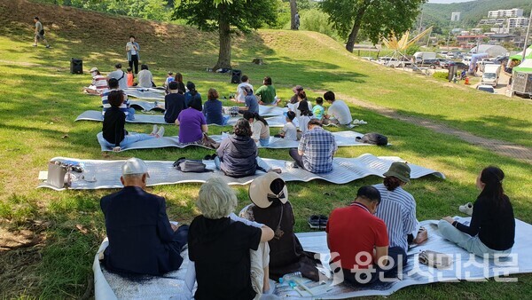  ‘숲속에서 들려주는 처인성 이야기’라는 주제로 용인의 역사 이야기(김정희 용인문화원 스토리텔러)