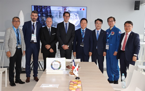  박완수 경남도지사, 프랑스 국립우주연구센터(CNES) 의장 만나 