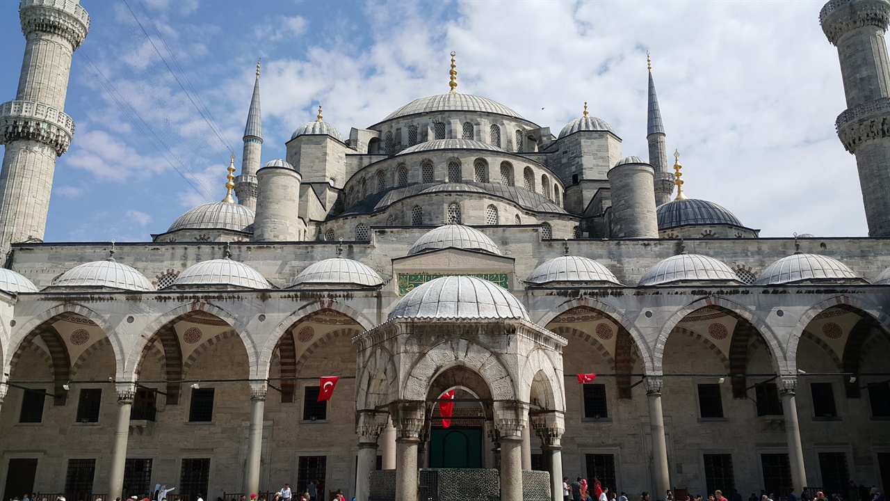 Sultan Ahment Blue Mosque, Istanbul Turkey
