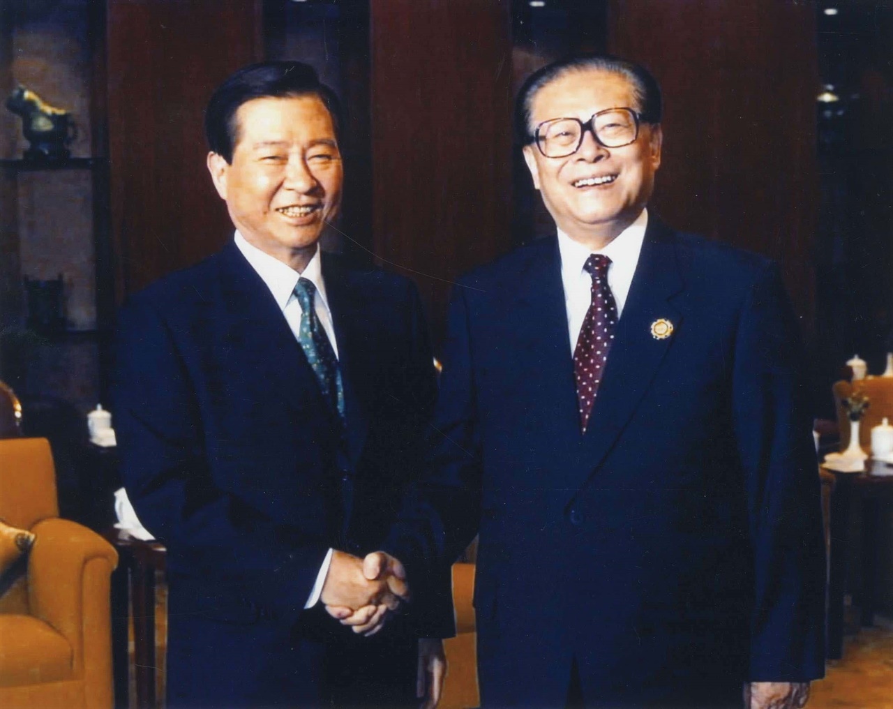 김대중과 장쩌민입니다