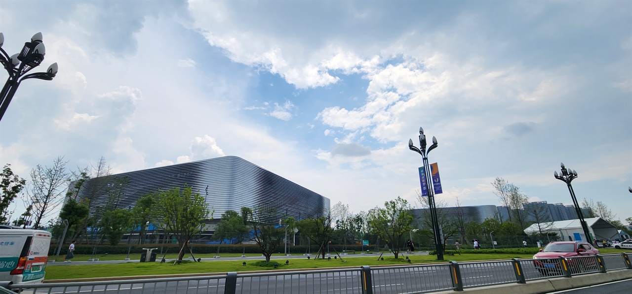 청두 하계유니버시아드대회가 열리고 있는 룽취안 수영경기장 주변