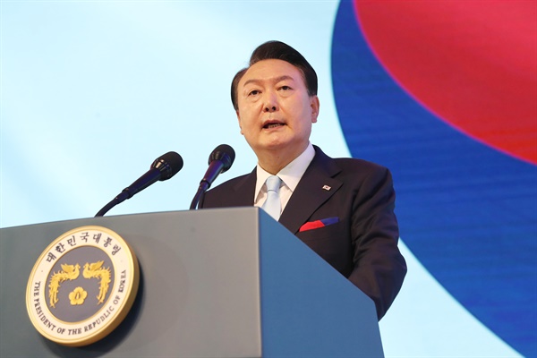윤석열 대통령이 15일 서울 서대문구 이화여대 대강당에서 열린 제78주년 광복절 경축식에서 경축사를 하고 있다. 