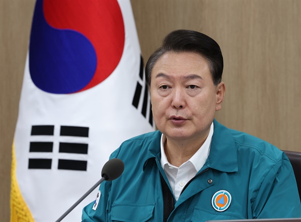 윤석열 대통령이 21일 서울 용산 대통령실 청사에서 열린 을지 및 제35회 국무회의에서 발언하고 있다.