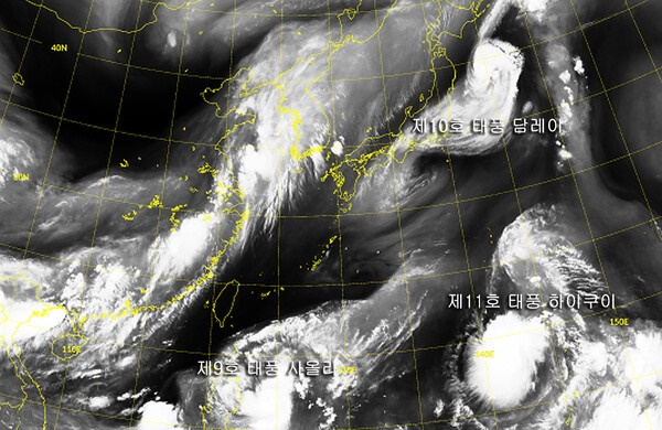  28일 오전 기준 제주 주변 위성 사진.