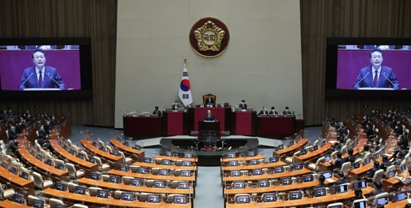 지난해 10월 25일 윤석열 대통령이 국회에서 2023년도 예산안 및 기금운용계확안에 대한 시정연설을 하고 있다.