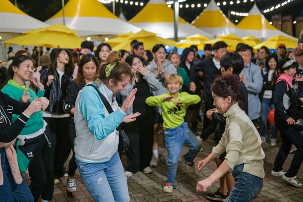  의령부자축제(리치리치페스티벌)