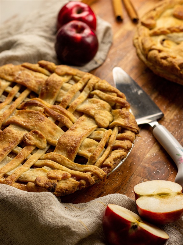 사과 파이는 미국의 상징이라고 한다. 사과가 값싸고 쉽게 구할 수 있는 재료이니 그럴 것이다.