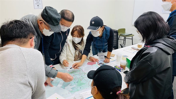 화성시(시장 정명근)가 18일 시민주도형 스마트도시 구현을 위해 한국토지주택공사(LH)와 협력 추진해 온 '동탄2 스마트도시 리빙랩'에 따른 스마트도시 서비스 시험구축 사업을 확정했다고 밝혔다.
