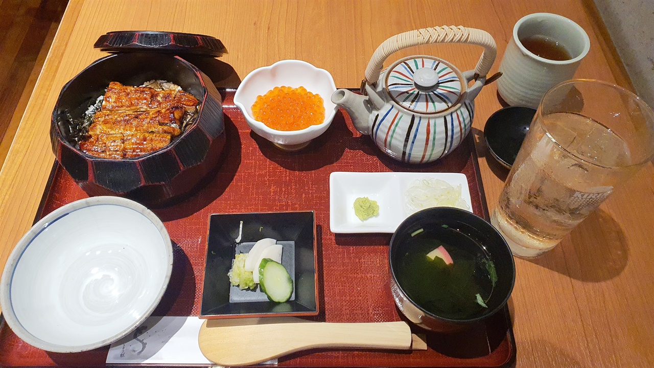 입맛에 딱 맞았던 후쿠오카 민물장어덮밥.
