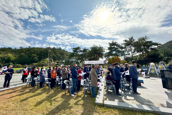 고금항일운동기념사업회(회장 우중석)는 지난 10일 고금항일운동 추모공원에서 제6회 고금항일운동기념 추모제 행사를 개최했다.