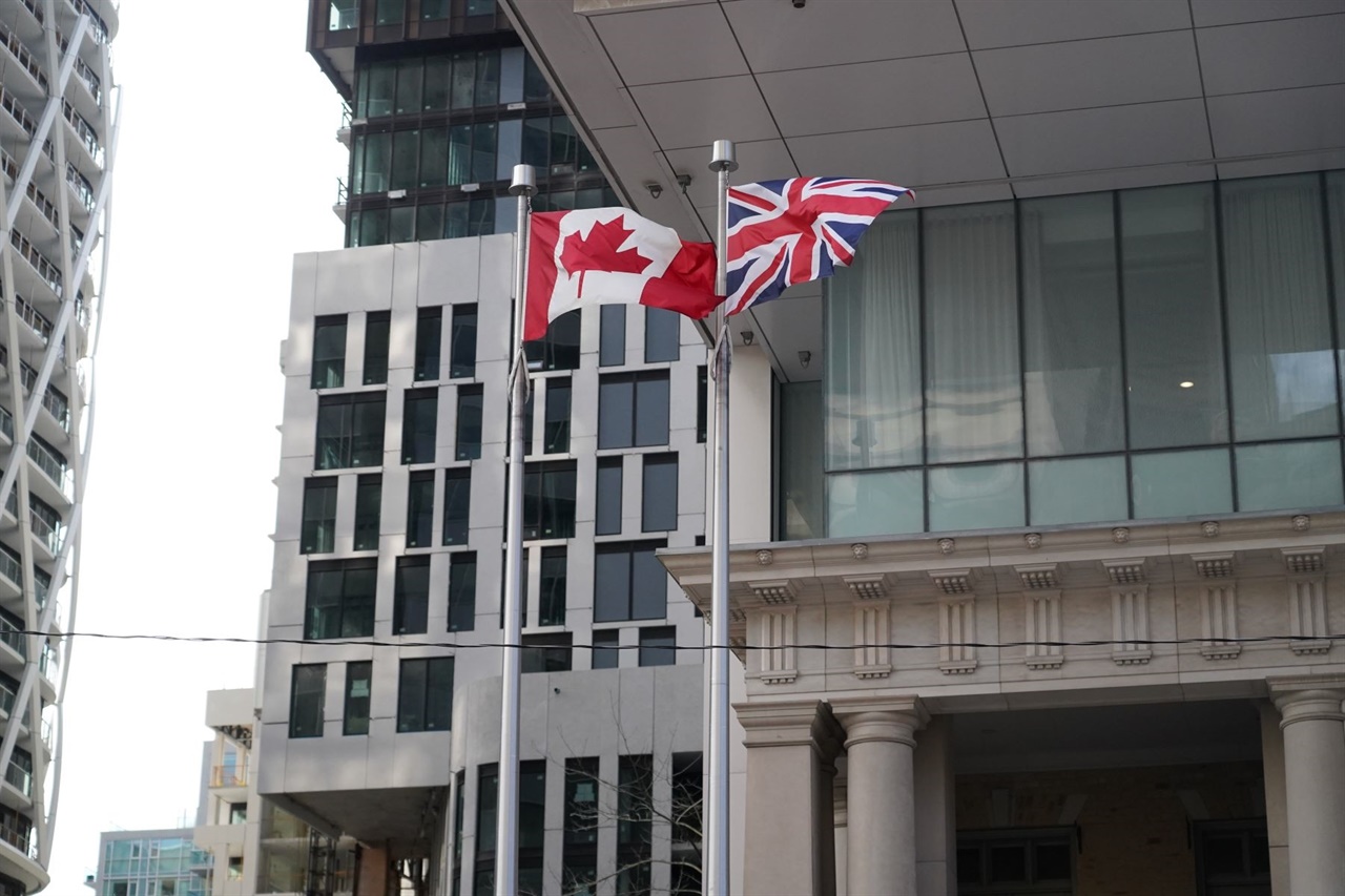 캐나다와 영국의 국기